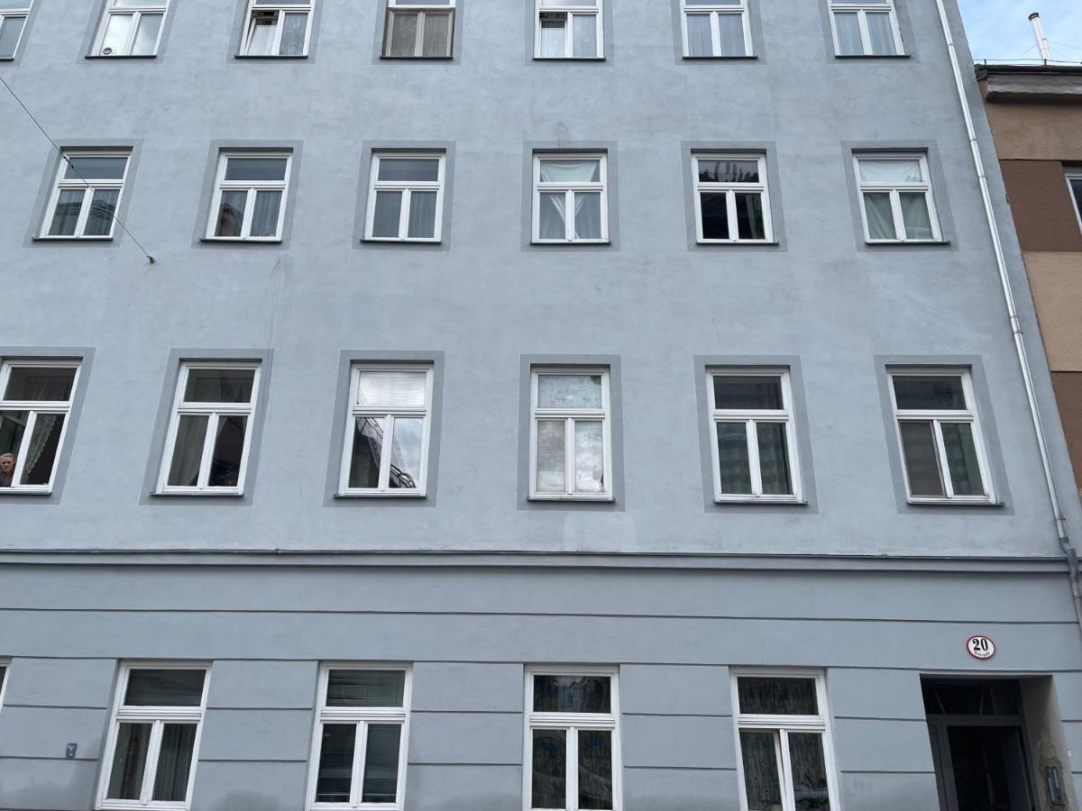 Peaceful Apartment For 4 Bécs Kültér fotó