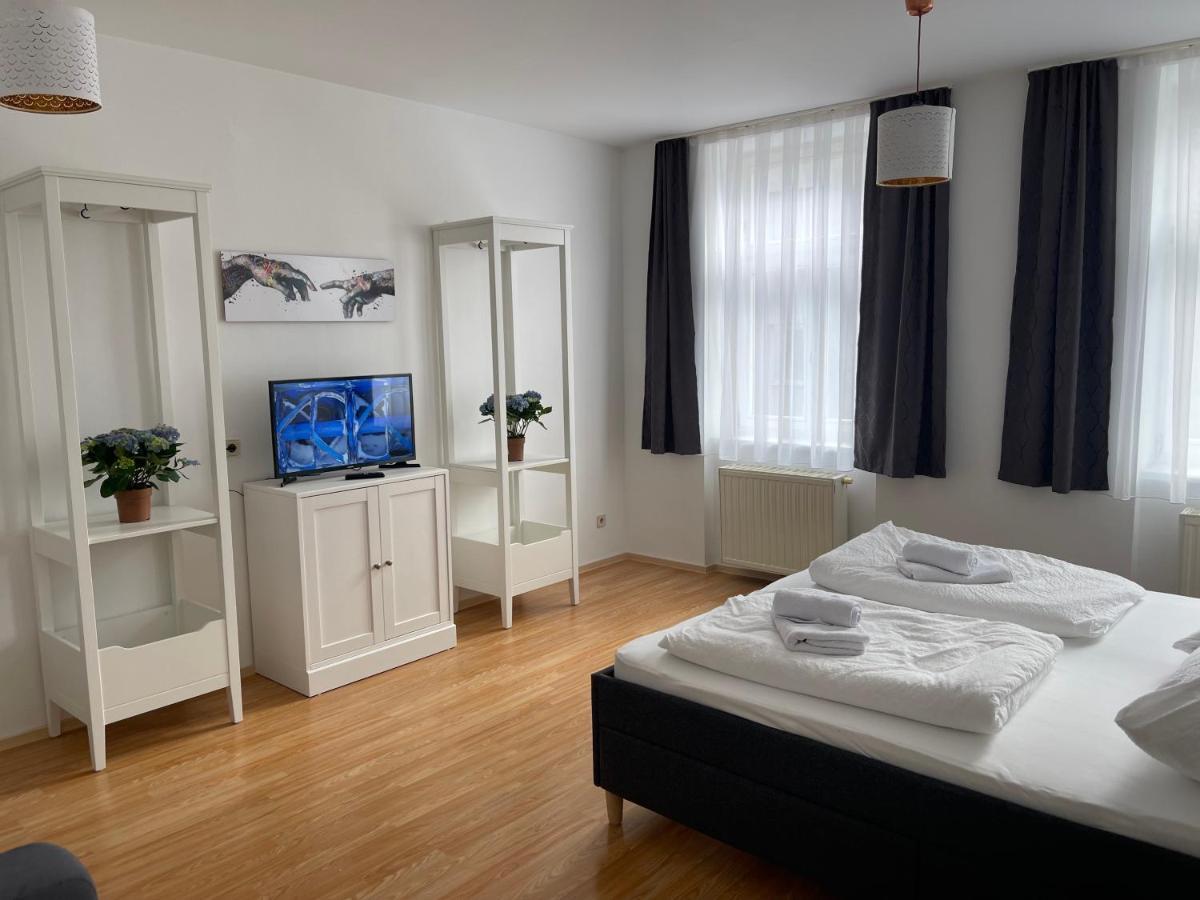 Peaceful Apartment For 4 Bécs Kültér fotó