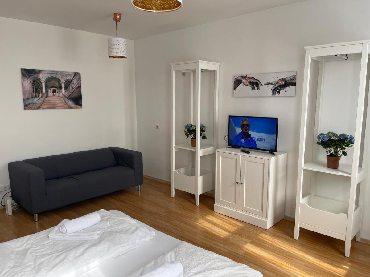 Peaceful Apartment For 4 Bécs Kültér fotó